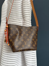 Lade das Bild in den Galerie-Viewer, LOUIS VUITTON ALL IN BB