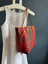 Lade das Bild in den Galerie-Viewer, LOUIS VUITTON NEVERFULL MM YOYOI KUSAMA