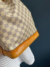 Lade das Bild in den Galerie-Viewer, LOUIS VUITTON NOÉ GRANDE