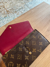 Lade das Bild in den Galerie-Viewer, LOUIS VUITTON SARAH