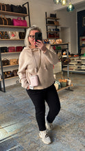 Lade das Bild in den Galerie-Viewer, CHANEL VANITY