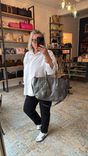 Lade das Bild in den Galerie-Viewer, PRADA BAG