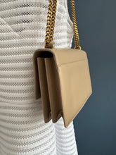 Lade das Bild in den Galerie-Viewer, YSL SUNSET