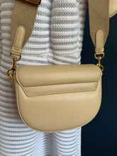 Lade das Bild in den Galerie-Viewer, MCM TRAVIA CROSSBODY BAG