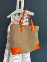 Lade das Bild in den Galerie-Viewer, PRADA CANAPA SHOPPER