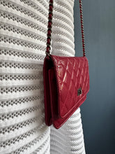 Lade das Bild in den Galerie-Viewer, CHANEL WOC