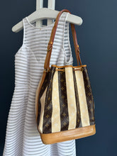 Lade das Bild in den Galerie-Viewer, LOUIS VUITTON NOÉ GRANDE RAYURES