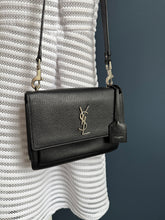 Lade das Bild in den Galerie-Viewer, YSL SUNSET