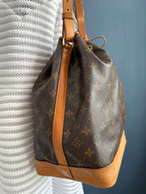 Lade das Bild in den Galerie-Viewer, LOUIS VUITTON NOÉ GRANDE