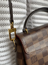 Lade das Bild in den Galerie-Viewer, LOUIS VUITTON CROISSETE