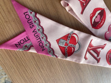 Lade das Bild in den Galerie-Viewer, LOUIS VUITTON BANDEAU LUCKY