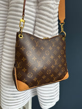 Lade das Bild in den Galerie-Viewer, LOUIS VUITTON ODEON PM