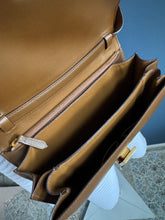 Lade das Bild in den Galerie-Viewer, CÉLINE BOX