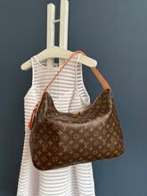 Lade das Bild in den Galerie-Viewer, LOUIS VUITTON SLOUCHY MM