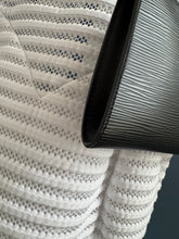 Lade das Bild in den Galerie-Viewer, LOUIS VUITTON  POCHETTE ACCESSOIRES EPI