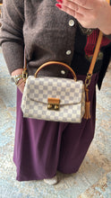 Lade das Bild in den Galerie-Viewer, LOUIS VUITTON CROISETTE