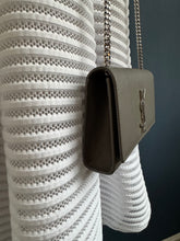 Lade das Bild in den Galerie-Viewer, YSL KATE SMALL