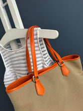 Lade das Bild in den Galerie-Viewer, PRADA CANAPA SHOPPER