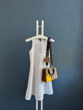 Lade das Bild in den Galerie-Viewer, LOUIS VUITTON ONTHEGO PM DUCK