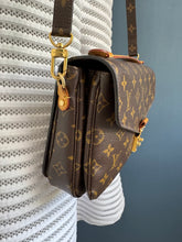 Lade das Bild in den Galerie-Viewer, LOUIS VUITTON MÉTIS
