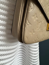 Lade das Bild in den Galerie-Viewer, LOUIS VUITTON MÉTIS EMPREINTE