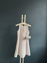 Lade das Bild in den Galerie-Viewer, CHANEL 2.55 GÜRTELTASCHE