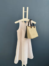 Lade das Bild in den Galerie-Viewer, CHLOÉ BAYLEE