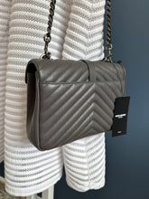 Lade das Bild in den Galerie-Viewer, YSL COLLEGE SMALL