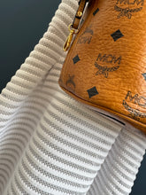 Lade das Bild in den Galerie-Viewer, MCM LIZ SHOPPER