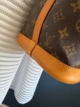 Lade das Bild in den Galerie-Viewer, LOUIS VUITTON PETIT NOÉ