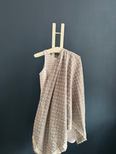 Lade das Bild in den Galerie-Viewer, LOUIS VUITTON MONOGRAM TUCH