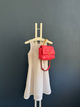 Lade das Bild in den Galerie-Viewer, CHANEL 19