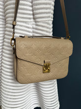 Lade das Bild in den Galerie-Viewer, LOUIS VUITTON MÉTIS EMPREINTE