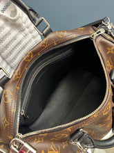 Lade das Bild in den Galerie-Viewer, LOUIS VUITTON SPEEDY SOFT 30 DARK