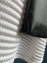 Lade das Bild in den Galerie-Viewer, MCM AREN BAG