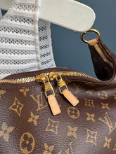 Lade das Bild in den Galerie-Viewer, LOUIS VUITTON SULLY MM