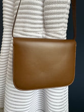 Lade das Bild in den Galerie-Viewer, CÉLINE BOX