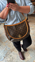 Lade das Bild in den Galerie-Viewer, LOUIS VUITTON TULUM GM