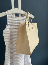 Lade das Bild in den Galerie-Viewer, LOUIS VUITTON ONTHEGO GM EMPREINTE