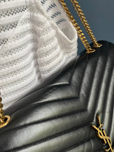 Lade das Bild in den Galerie-Viewer, YSL LOULOU LARGE