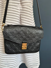 Lade das Bild in den Galerie-Viewer, LOUIS VUITTON MÉTIS EMPREINTE