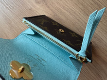 Lade das Bild in den Galerie-Viewer, LOUIS VUITTON ROSALIE VIVIENNE