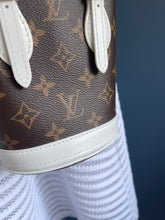 Lade das Bild in den Galerie-Viewer, LOUIS VUITTON NANO BUCKET MATCH