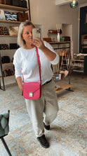 Lade das Bild in den Galerie-Viewer, MCM TRACY BAG