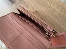 Lade das Bild in den Galerie-Viewer, PRADA GELDBÖRSE