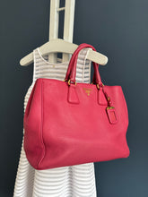 Lade das Bild in den Galerie-Viewer, PRADA VITELLO DAINO