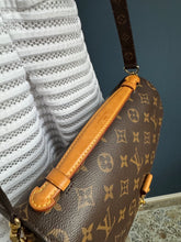 Lade das Bild in den Galerie-Viewer, LOUIS VUITTON MÉTIS