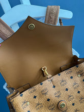 Lade das Bild in den Galerie-Viewer, MCM DIAMOND RUCKSACK