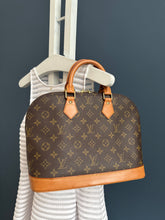 Lade das Bild in den Galerie-Viewer, LOUIS VUITTON ALMA PM