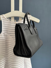 Lade das Bild in den Galerie-Viewer, YSL SAC DE JOUR